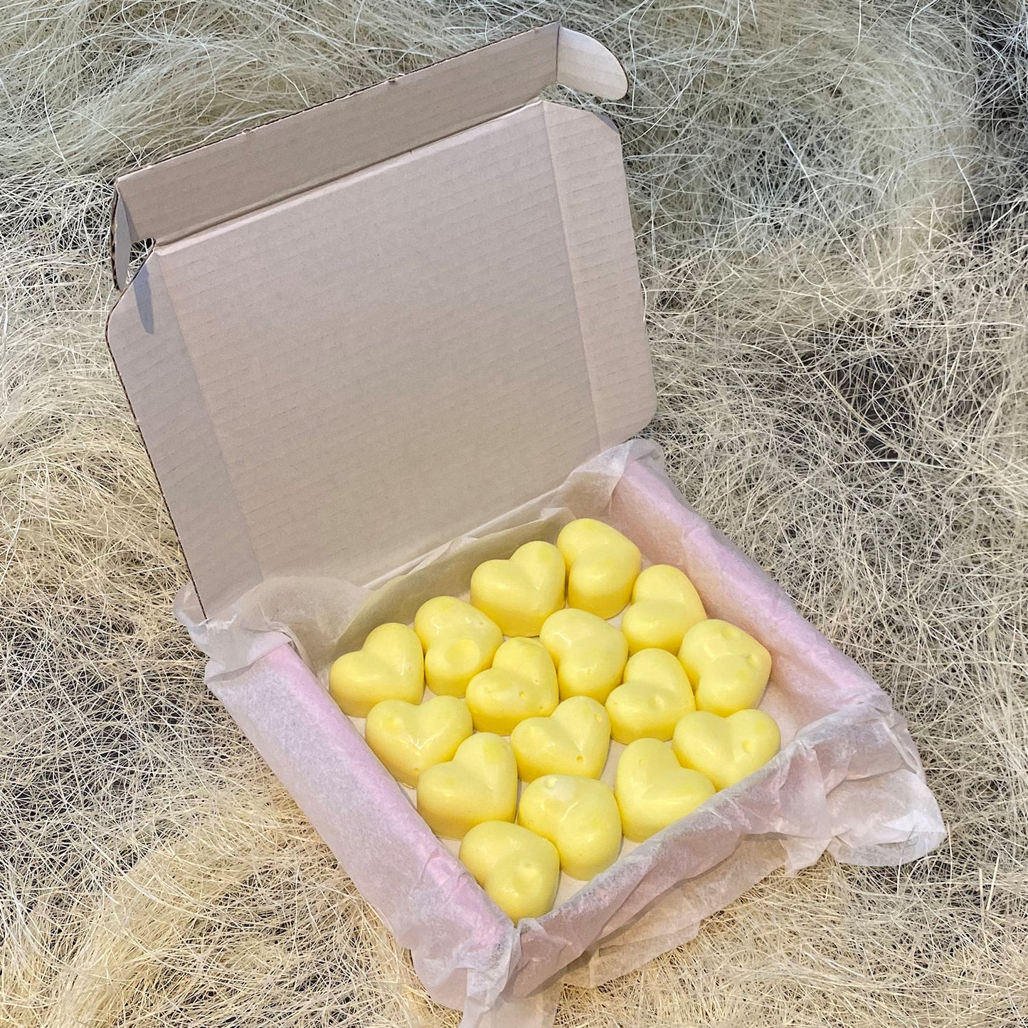 16 Lemon Sherbet Small Wax Hearts