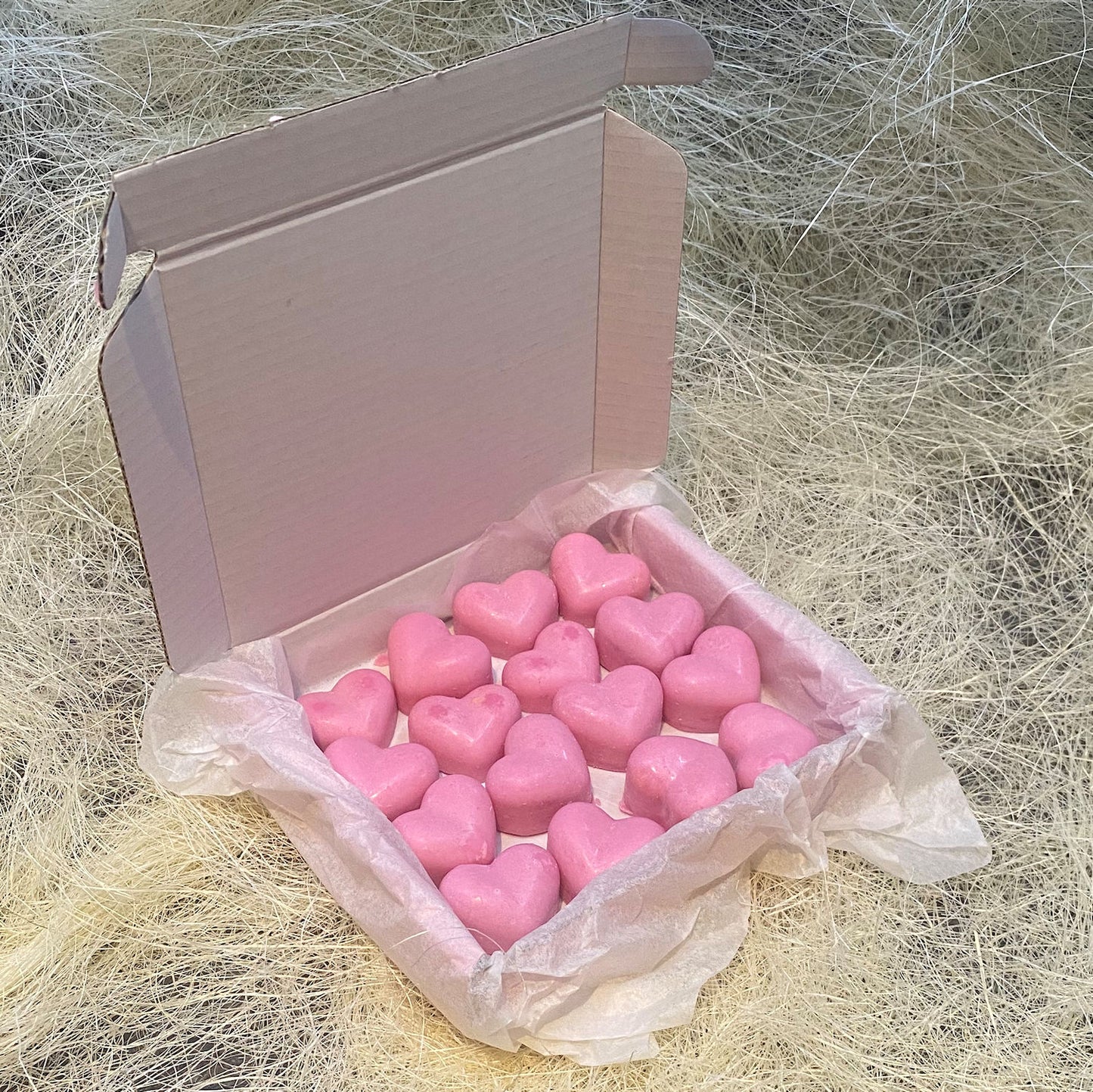 16 Pampering Bliss Small Wax Hearts